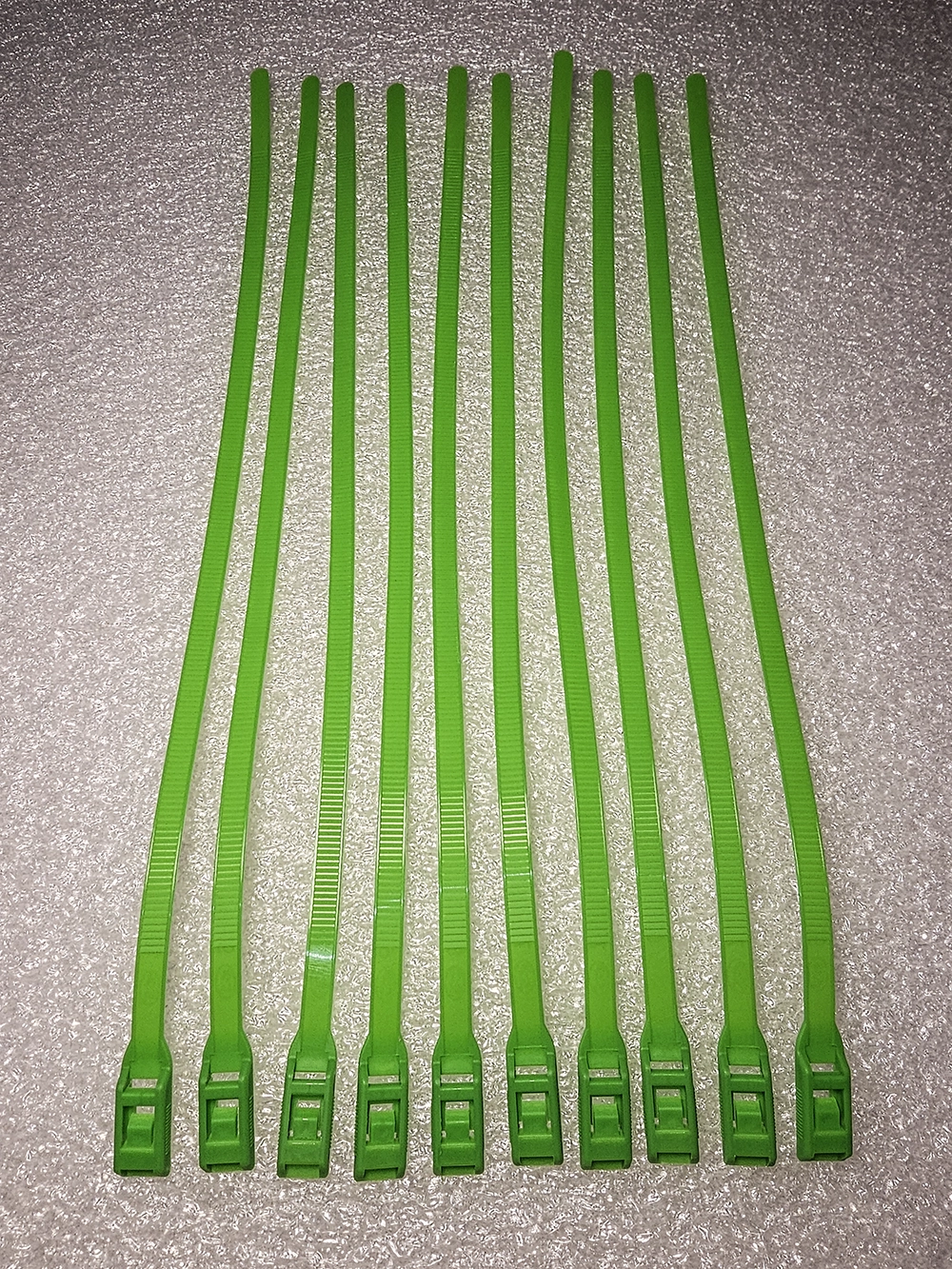 Bride din plastic – Set 100 bucăți –verde deschis-1 1 Bride din plastic – Set 100 bucăți –verde deschis-1 1