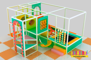 Loc de joacă modular – DB 33 – 5,70m x 3,60m x 2,80m 1