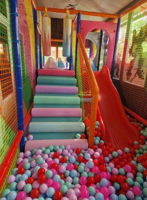 Berry Kids – loc de joacă modular creat de DivertiBall pentru Colțu’ Berarilor – București (4)